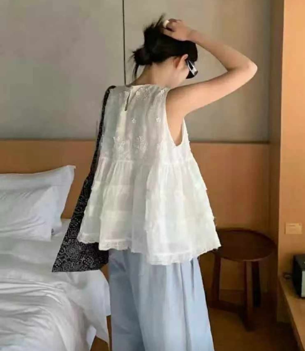 [MARIGOLD] Age Frill Sleeveless Top 9