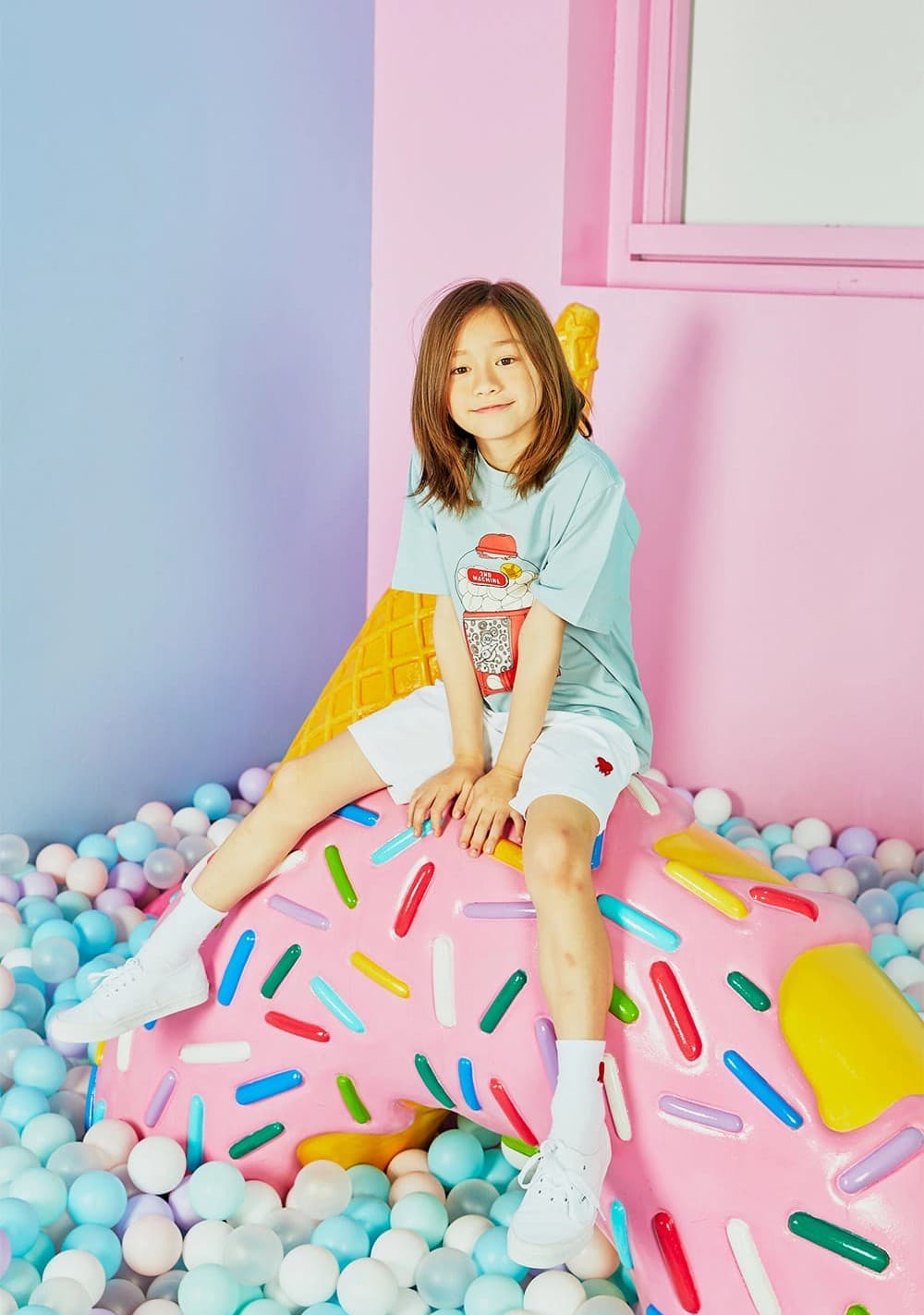 [SKIN2ND] Capsule Vending Machine T-Shirt 10