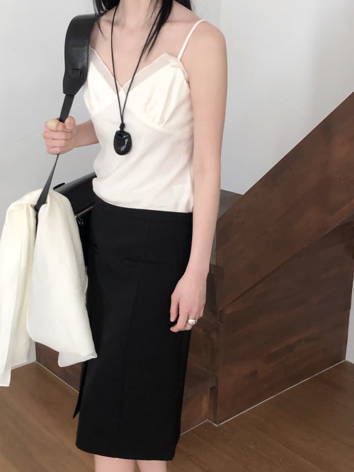 [LE BUTTER] Frill Slub Blouse 2