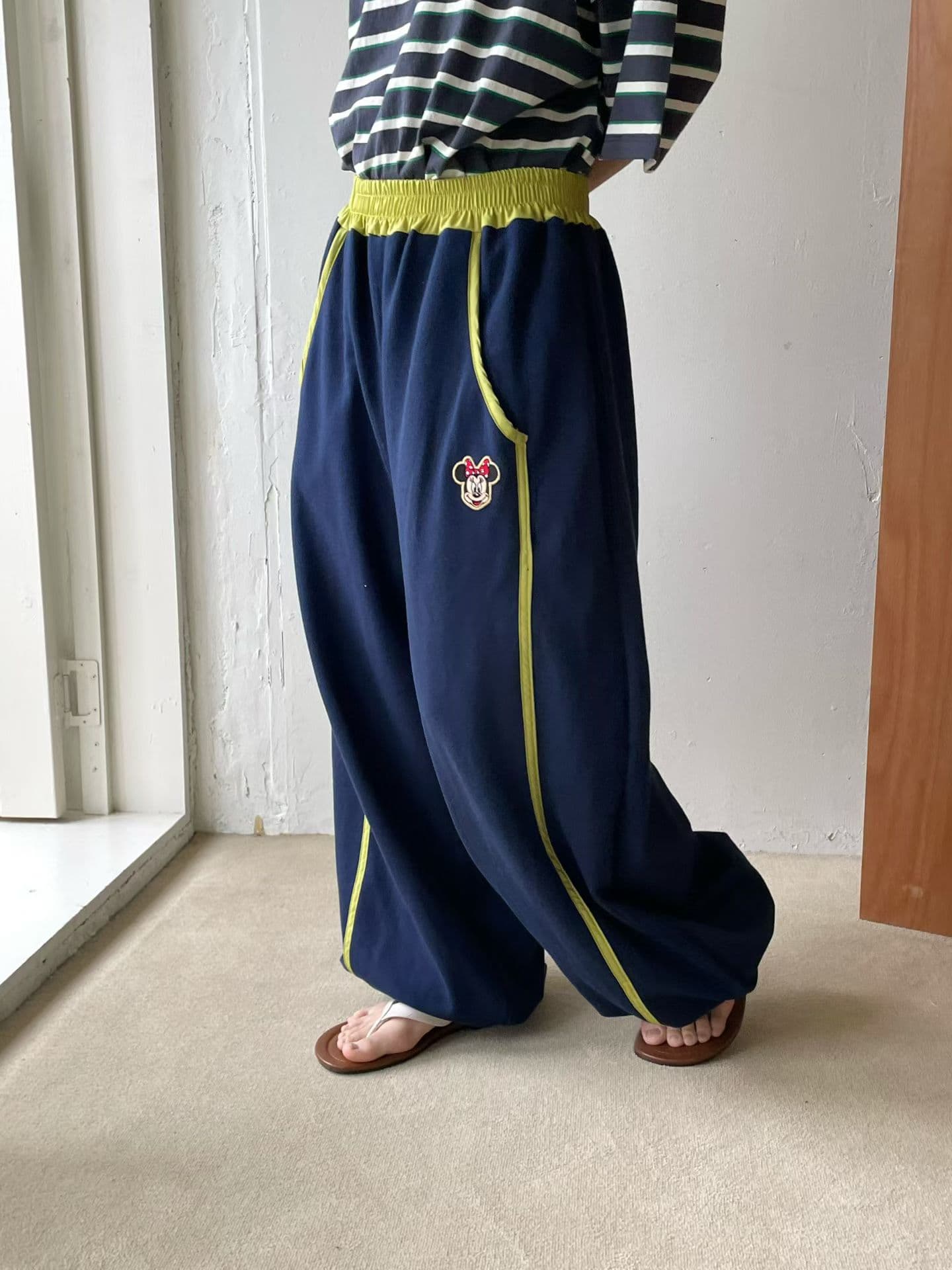 (Official Licensed Disney) [VENTI] Mini Rappa Jogger Pants 3