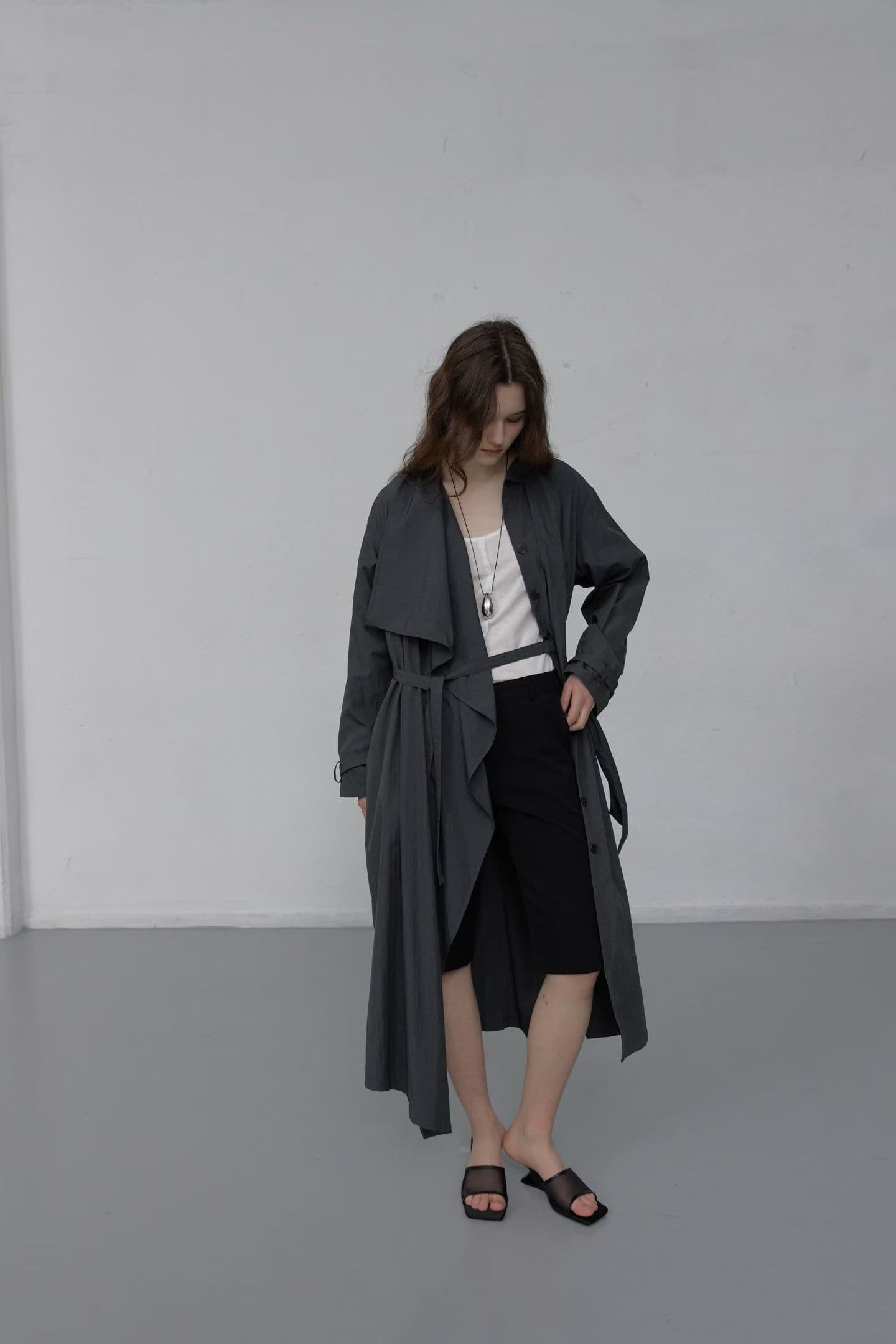 [FOUNDATION] Nailed Muffler Trench Dress 10