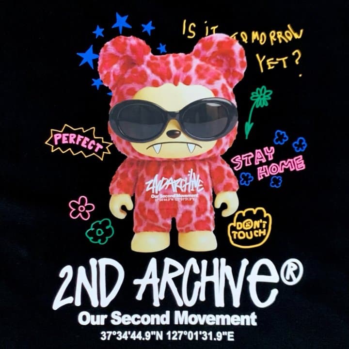 [2ND ARCHIVE] Pink Sunglasses Ravi Short Sleeve T-Shirt 9