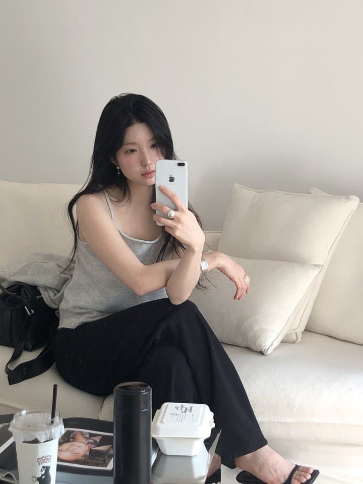 [LE BUTTER] Raccoon Tay Sleeveless Top 8
