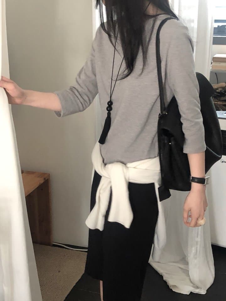 [LE BUTTER] Essential 3/4 Sleeve T-Shirt 4