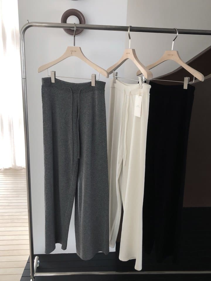 [LE BUTTER] Knit Wool Pants 4