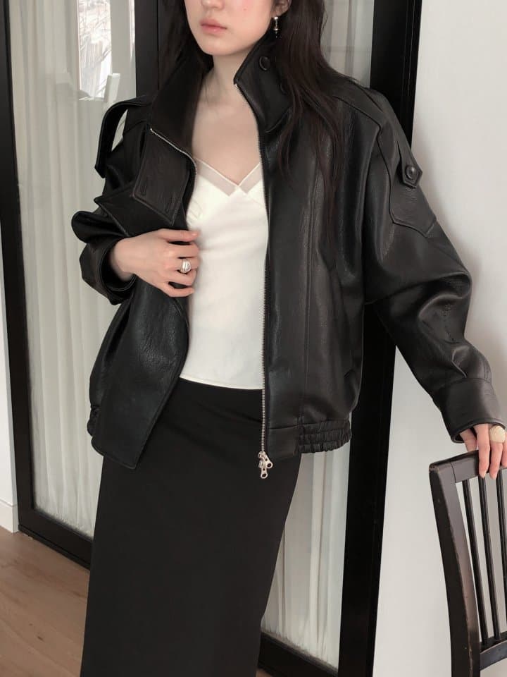 [LE BUTTER] High-Neck Vegan Leather Jumper 2