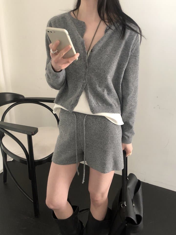 [LE BUTTER] Venue Cashmere Cardigan 8