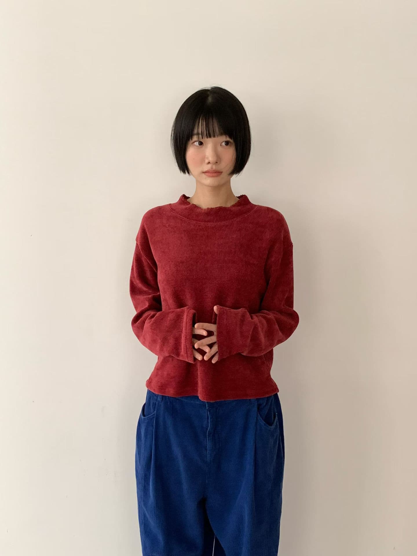 [VENTI] Pongdang Velvet Mock Neck T-Shirt 9