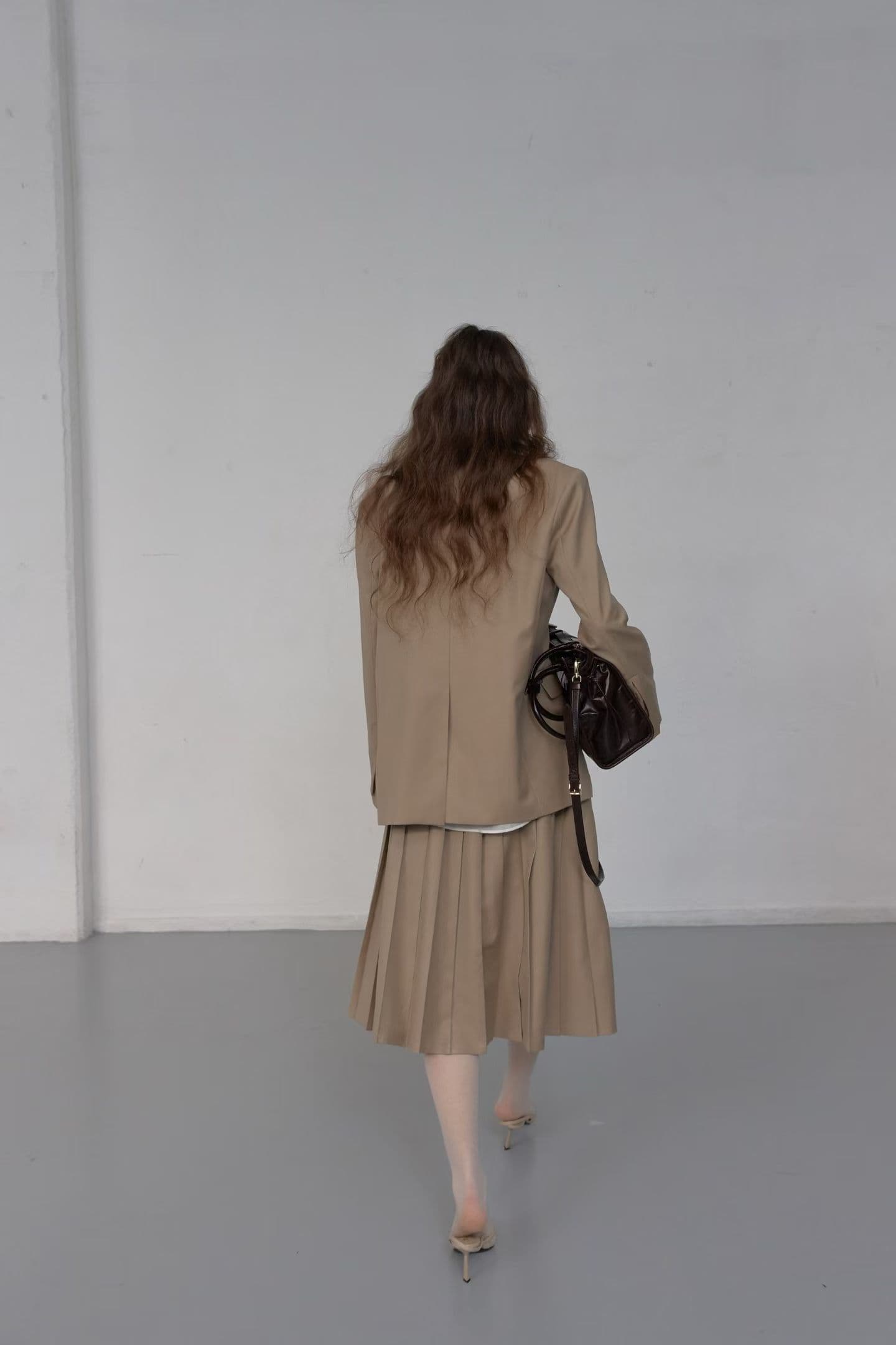 [FOUNDATION] Nine Sleeve Color-Block Jacket 9