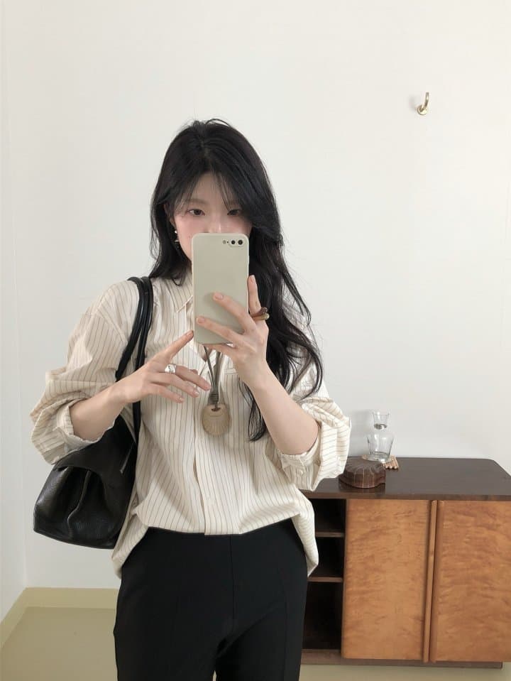 [LE BUTTER] Folder Striped Shirt 2