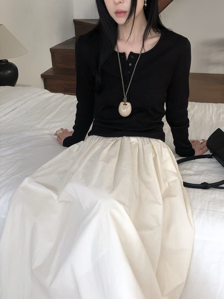[LE BUTTER] Ribbed Button T-Shirt 3