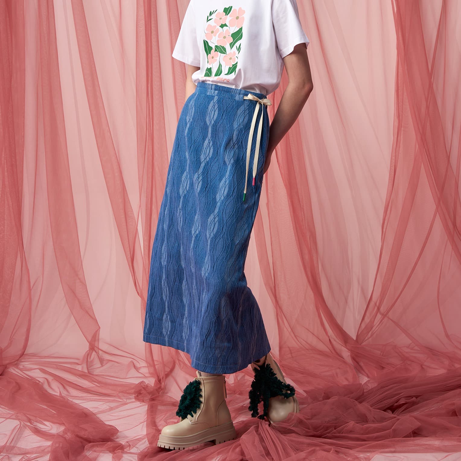 [DE PERI MERA] Zahara Denim Midi Skirt 1