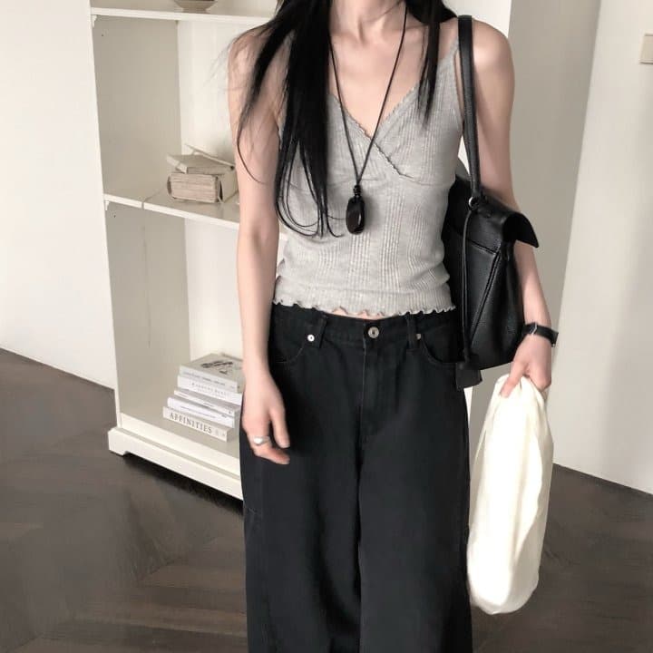 [LE BUTTER] Senz Lace Sleeveless Top 1