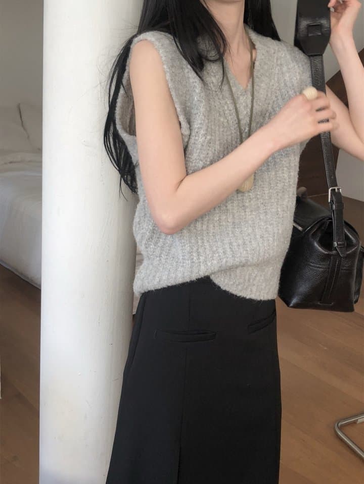 [LE BUTTER] Alpaca Vest 6