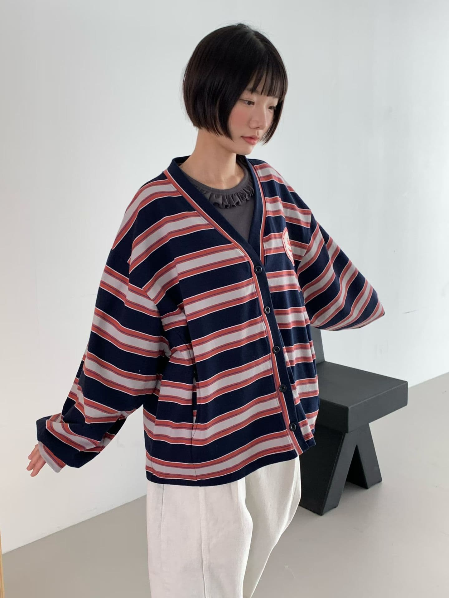 [VENTI] Single Patch Striped Cardigan 4