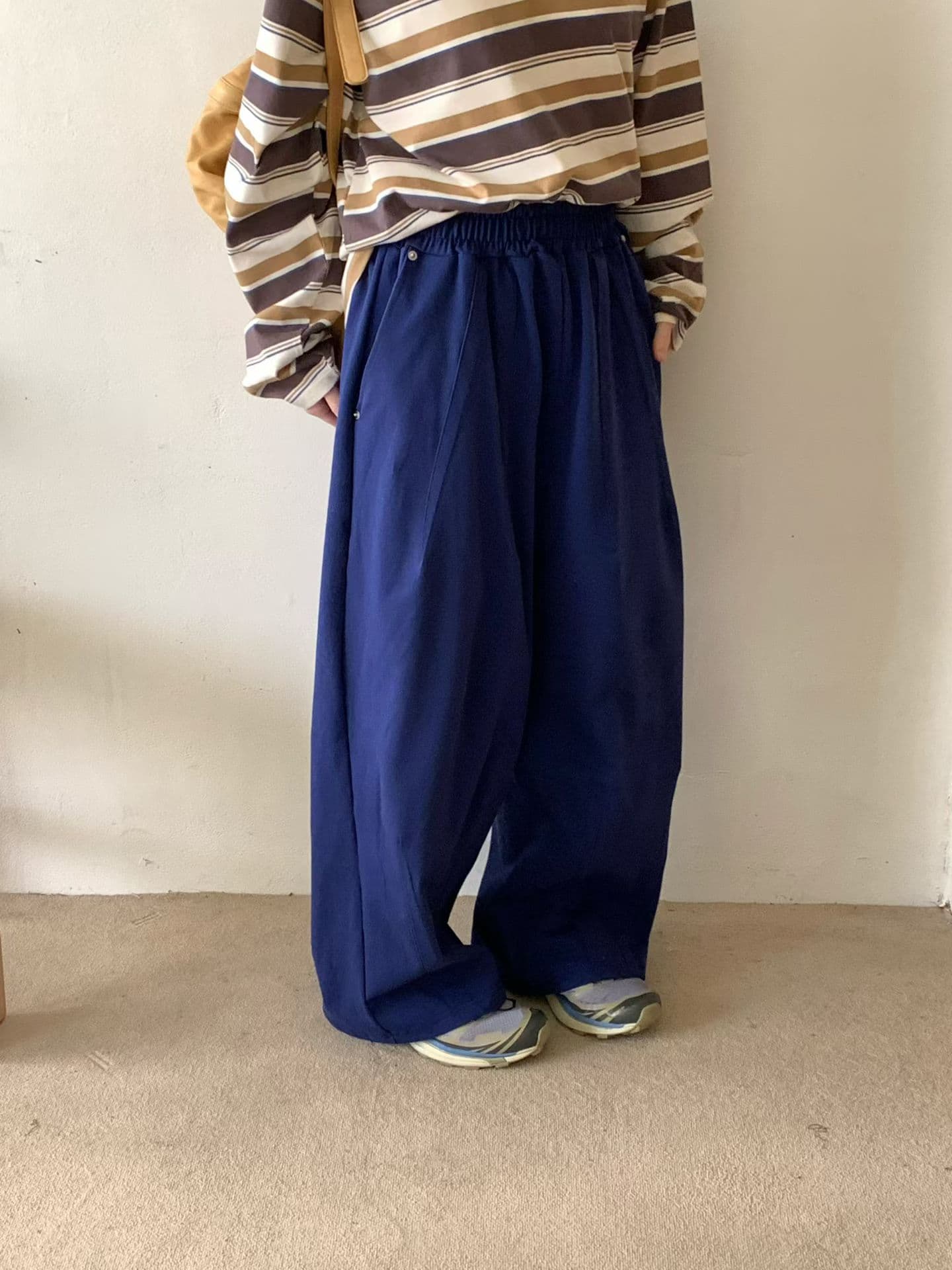 [VENTI] Single Dart Pants 9