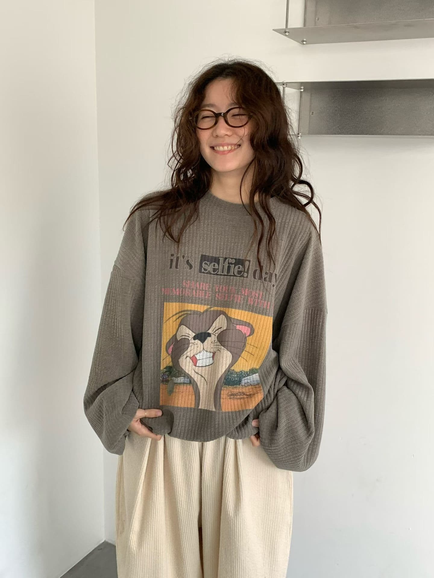 [VENTI] Selfie Sweatshirt 2
