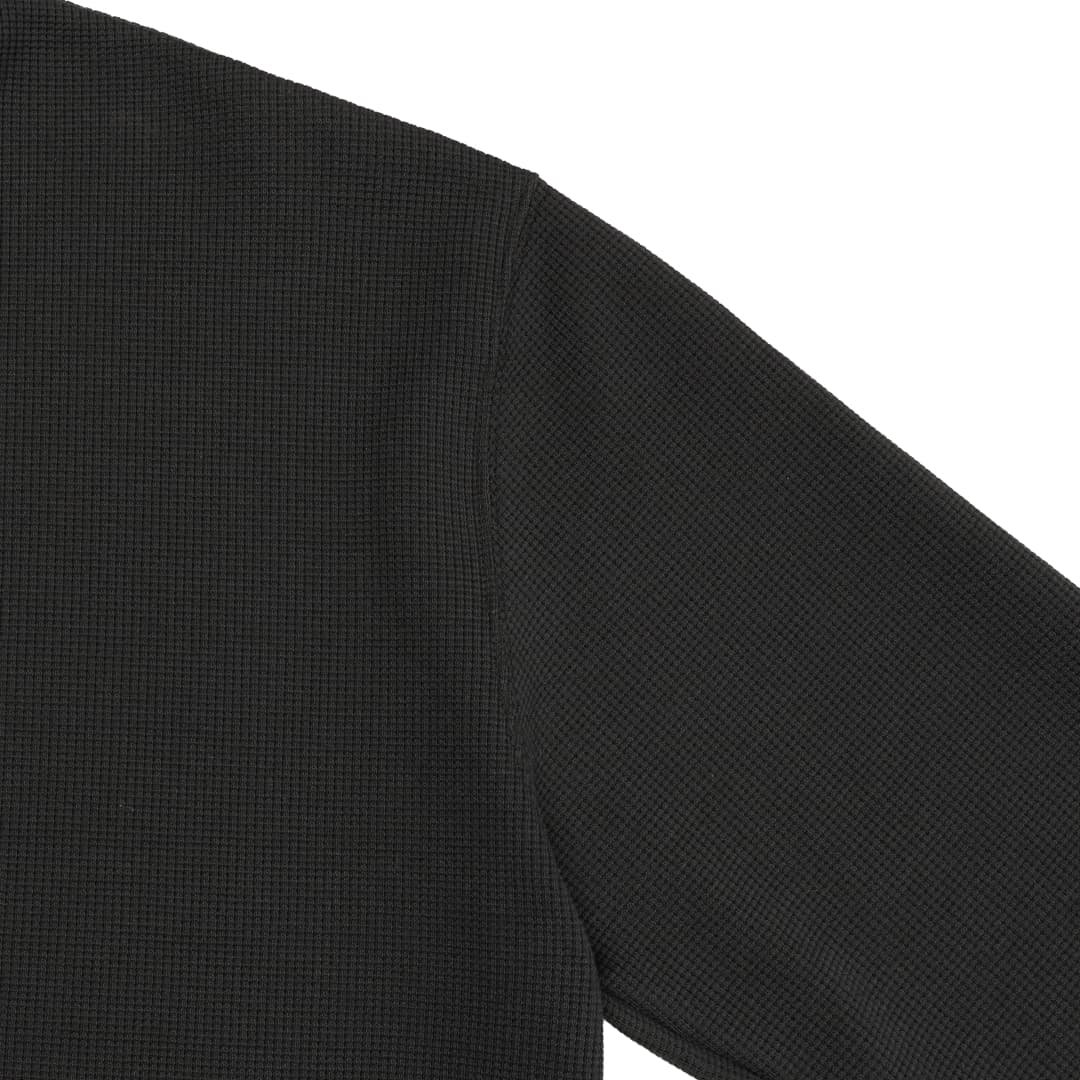 [LOGAN] Finger Hole Henley Neck Waffle Long Sleeve T-Shirt 2