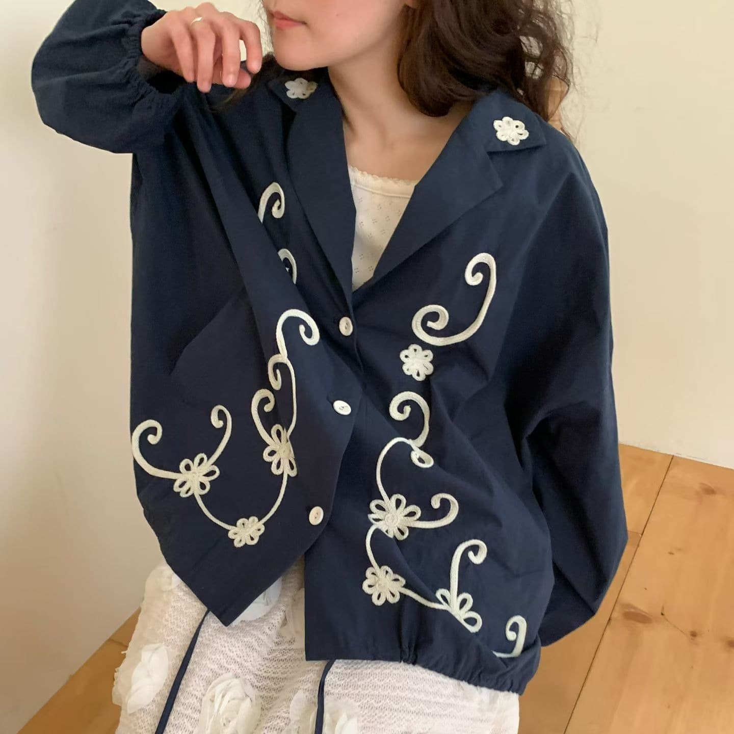 [VENTI] Millie Floral Handle Embroidered Jacket 1