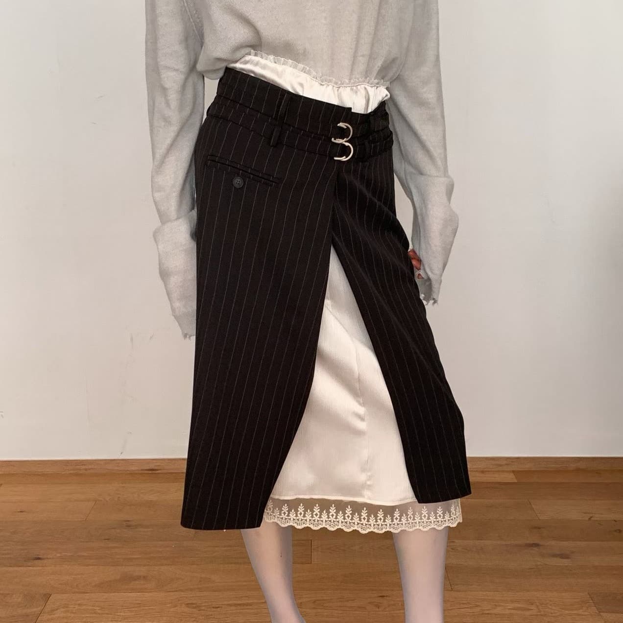 [FOUNDATION] Drain Zipper Slit Belt Skirt 1