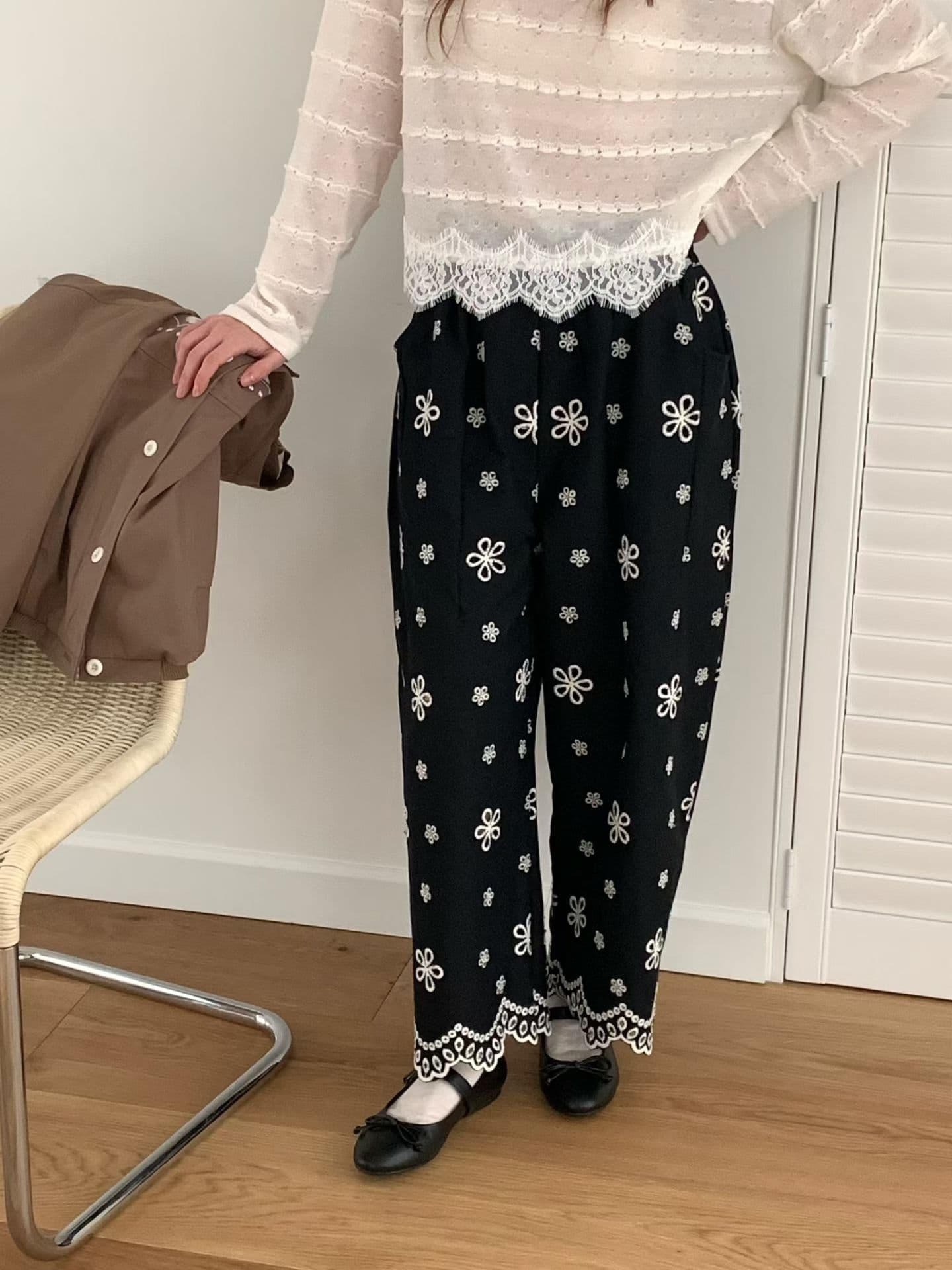 [VENTI] Cult Flower Banding Pants 4