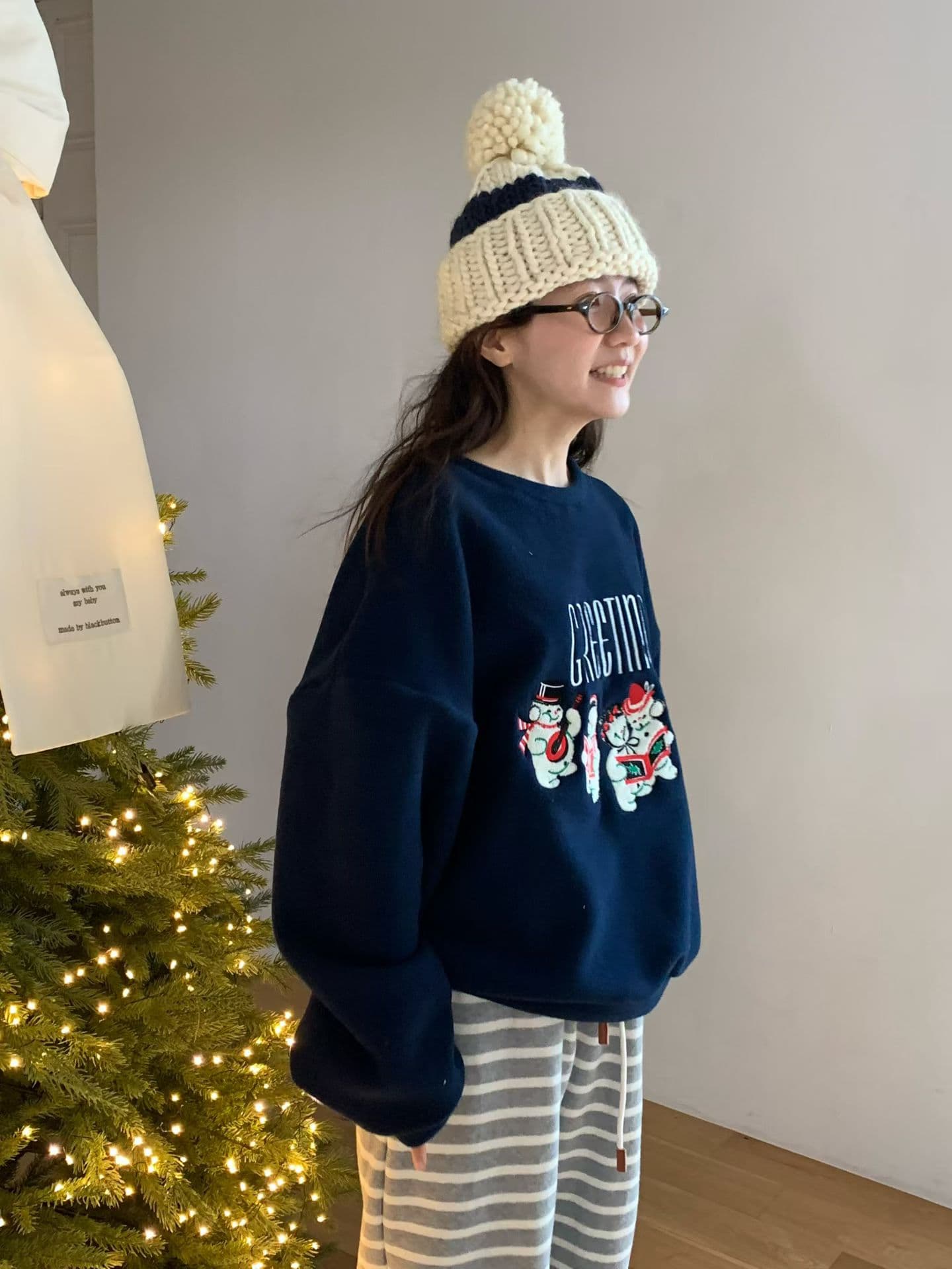 [VENTI] Snow Fleece Sweatshirt 4