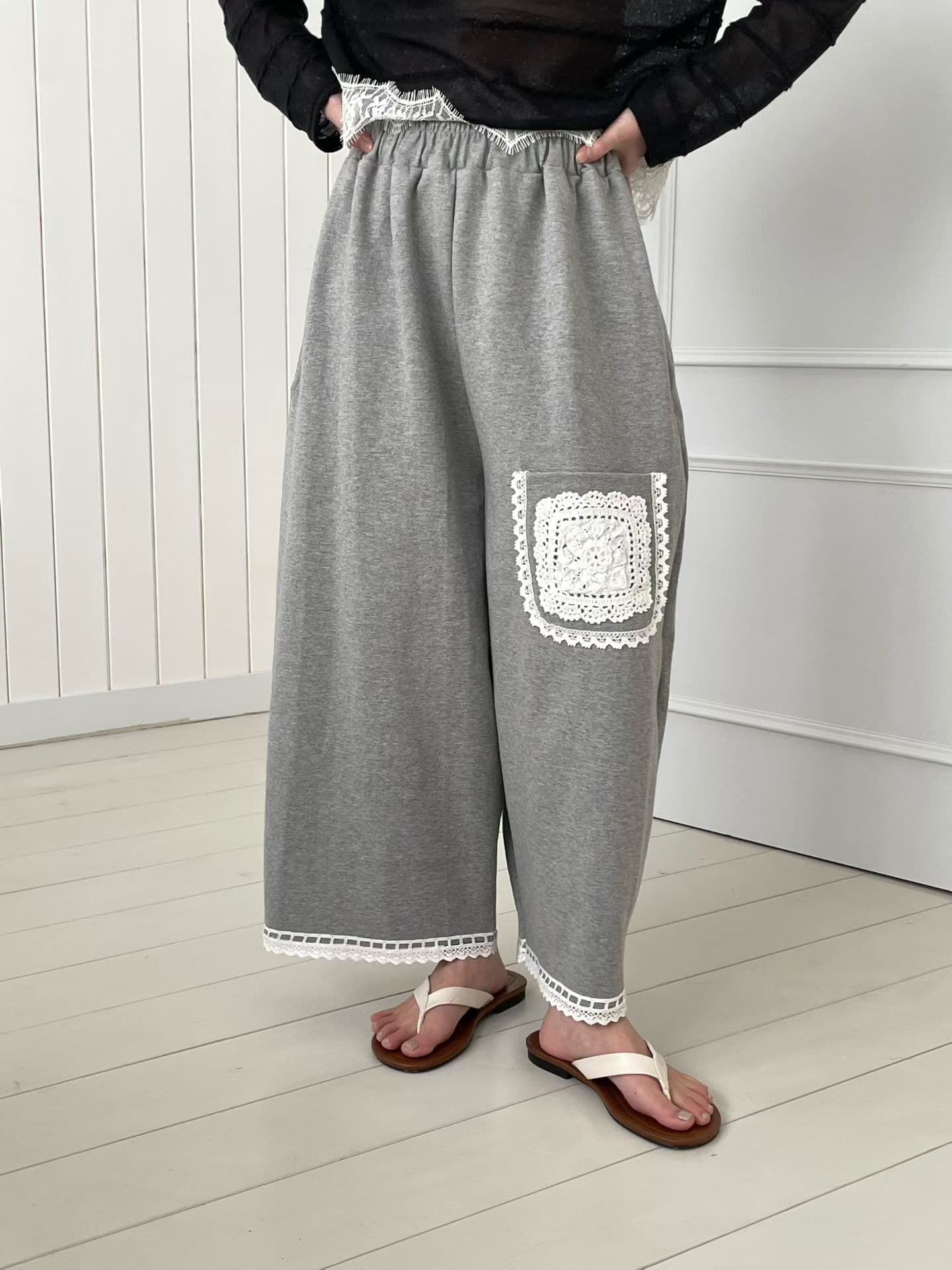 [VENTI] Hipper Lace Pants 9