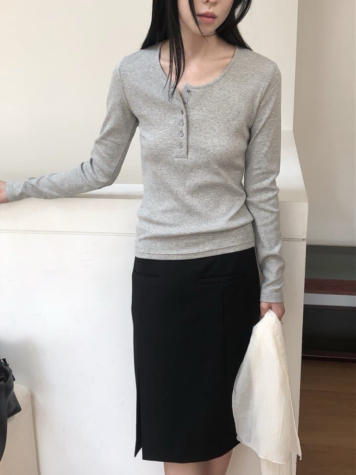 [LE BUTTER] Ribbed Button T-Shirt 10