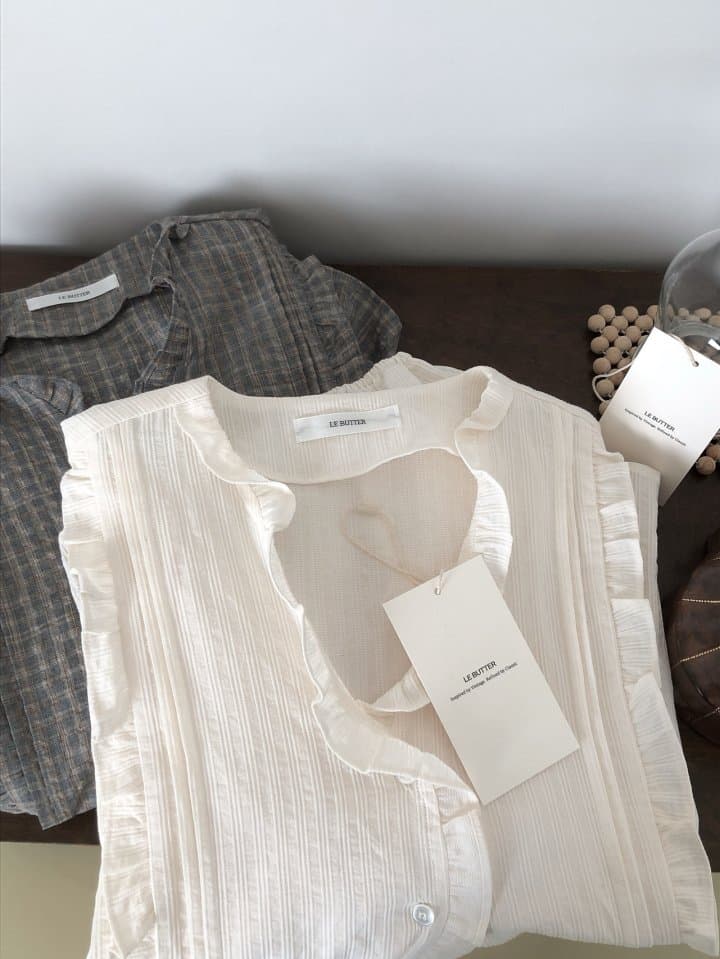 [LE BUTTER] Jane Frill Blouse 10