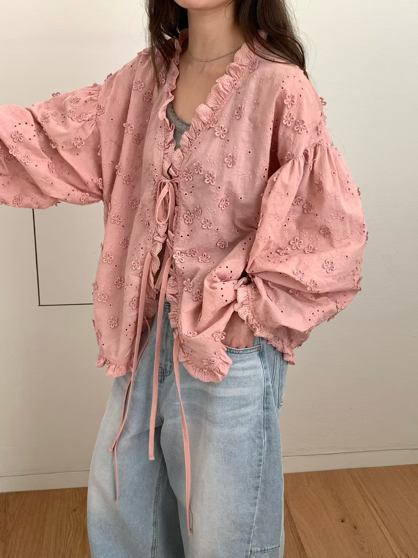 [VENTI] Ribbon Lace Cardigan 3
