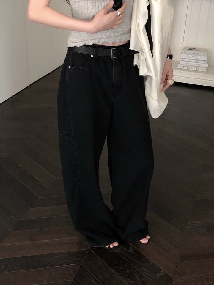 [LE BUTTER] Epor Black Jeans 8
