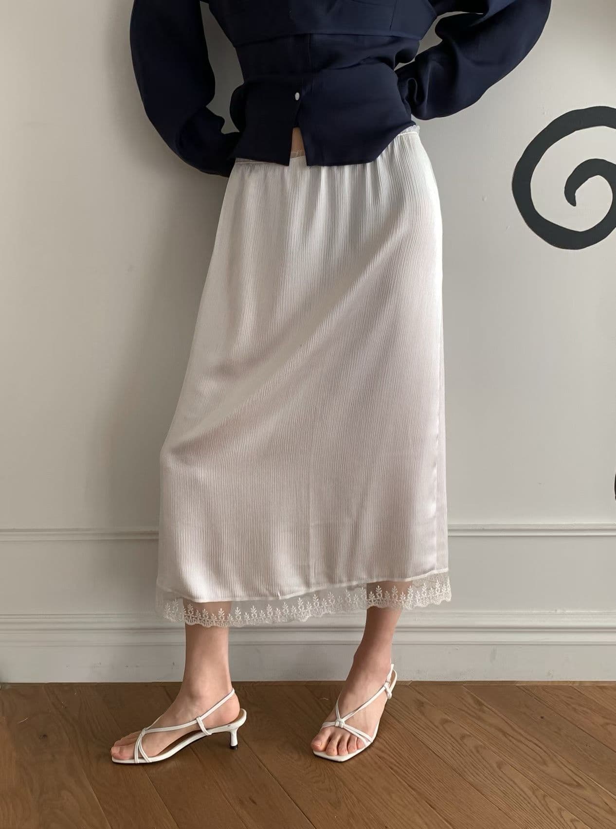 [FOUNDATION] Loin Lace Satin Banded Skirt 6