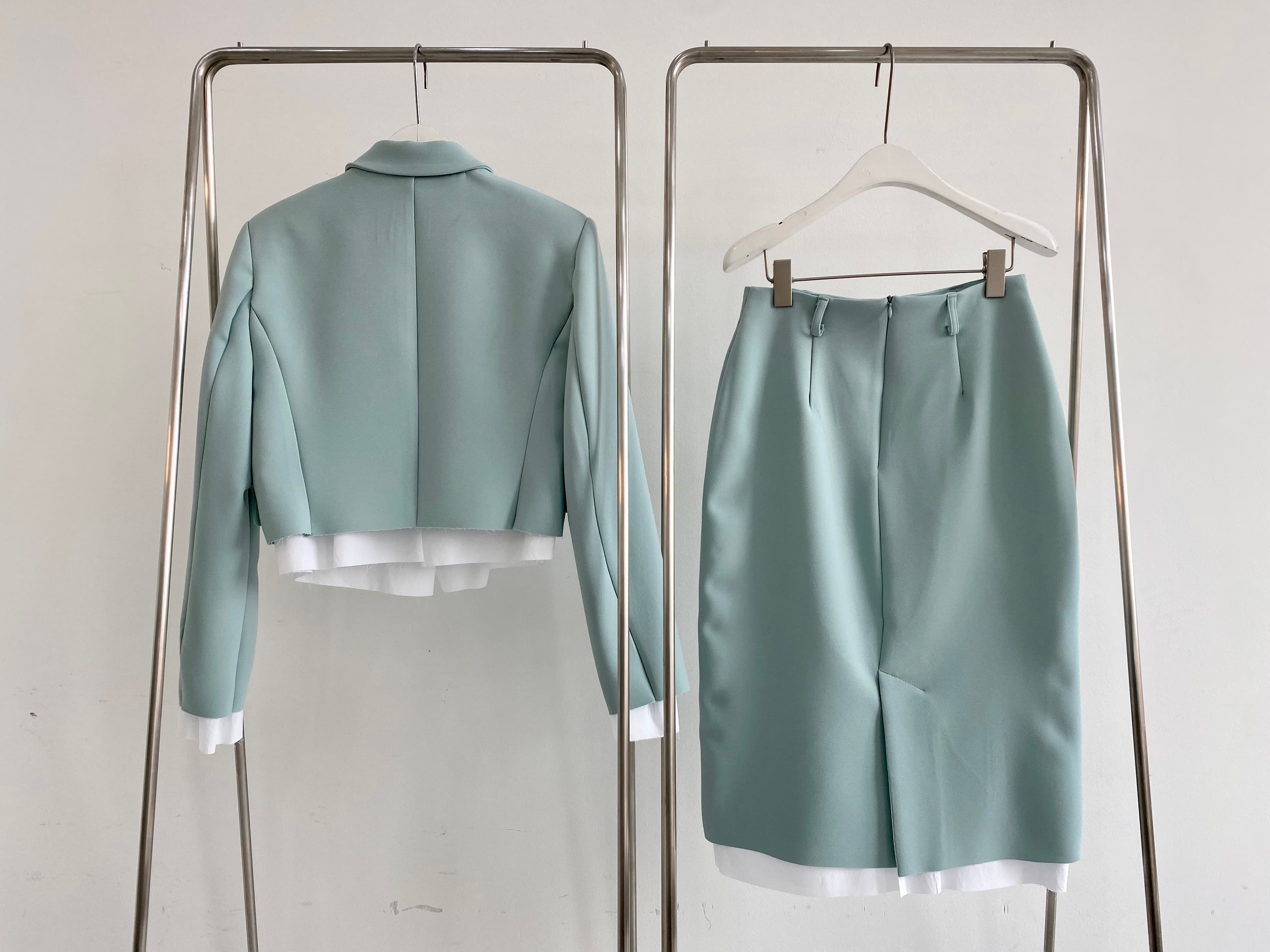 [THE EBONYEYES] Kona Midi Skirt 3