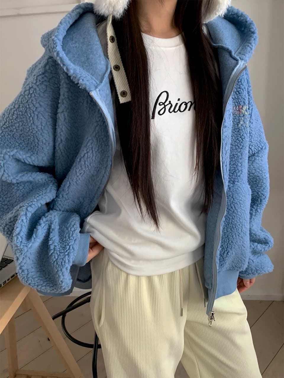 (Official Licensed Disney) [NEON FISH] Disney Fleece Hood Jumper 3