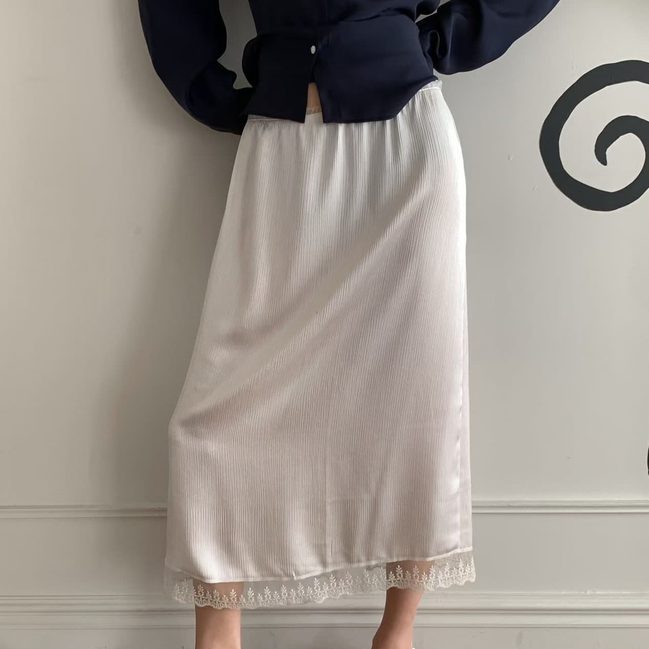 [FOUNDATION] Loin Lace Satin Banded Skirt 1