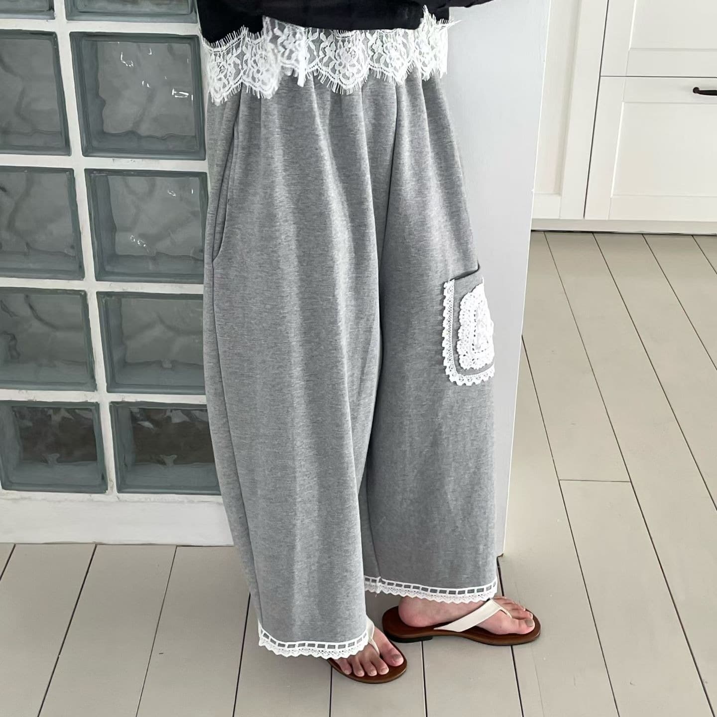 [VENTI] Hipper Lace Pants 1