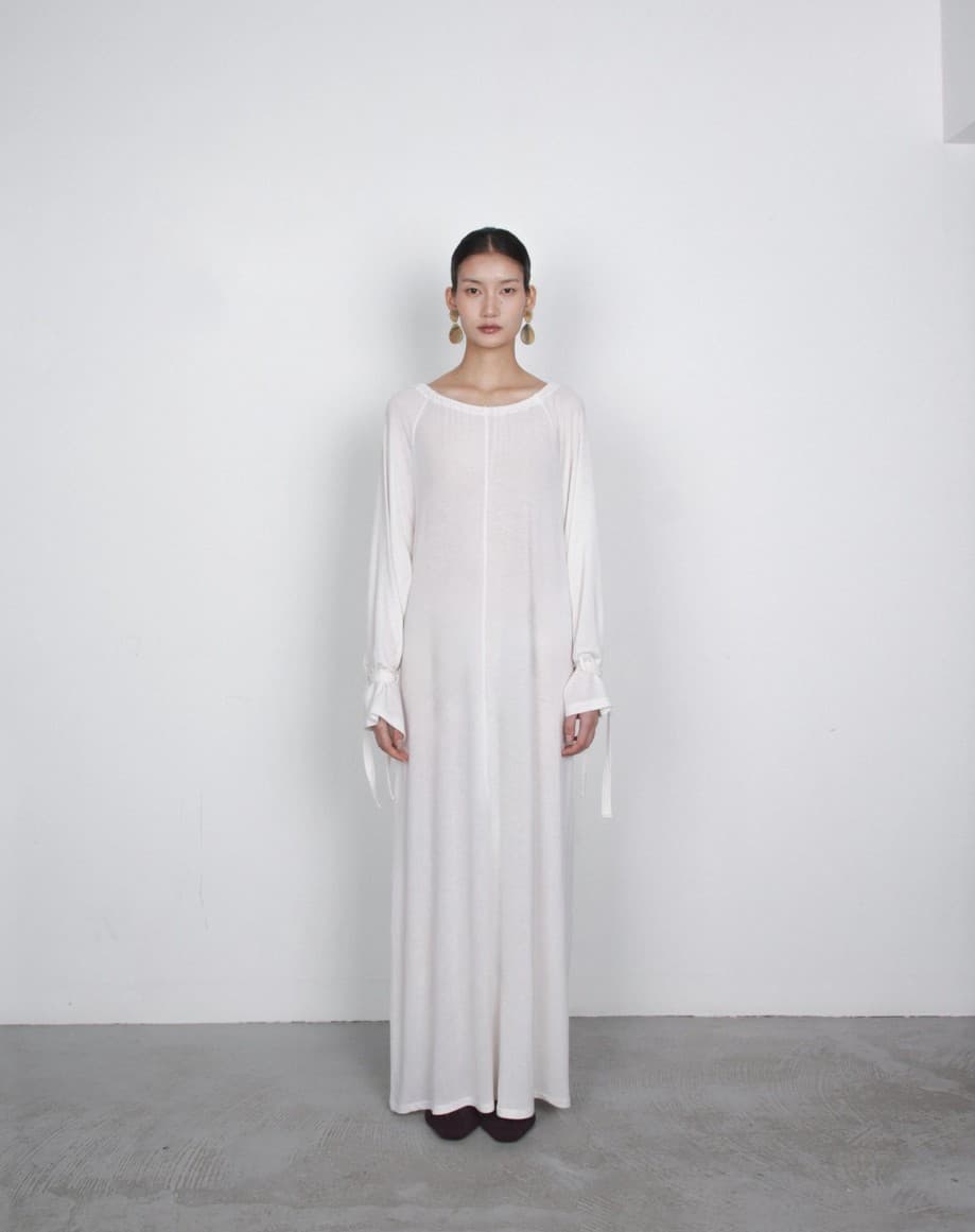 [TEXTURE] Min Open-Back Shirred Dress 5