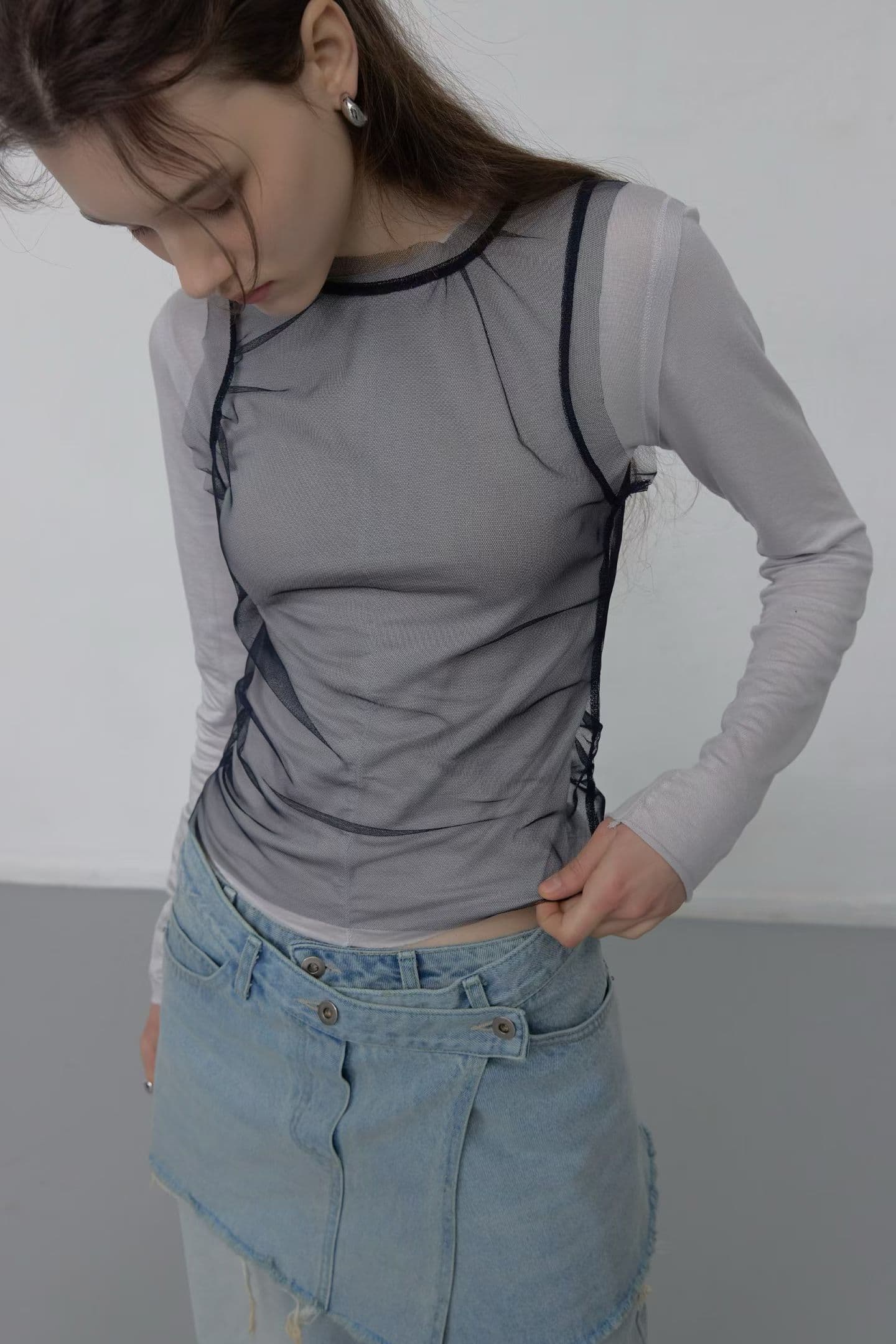 [FOUNDATION] Blooming Mesh Layered T-Shirt 2