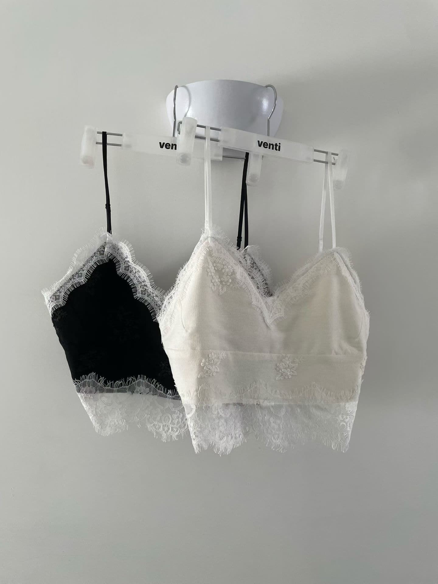 [VENTI] Rio Lace Sleeveless Top 2