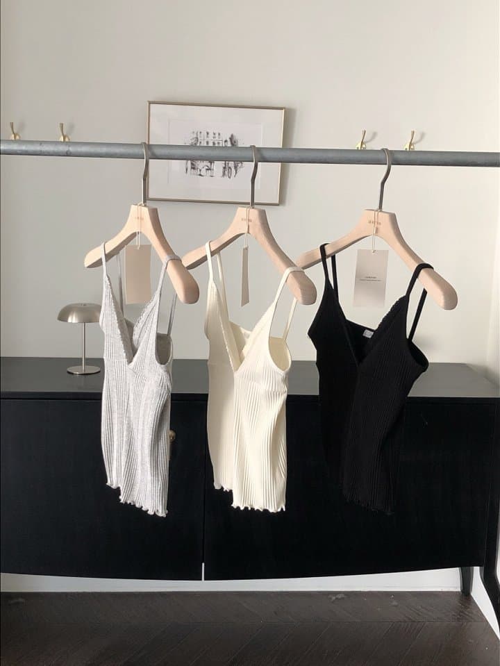 [LE BUTTER] Senz Lace Sleeveless Top 5