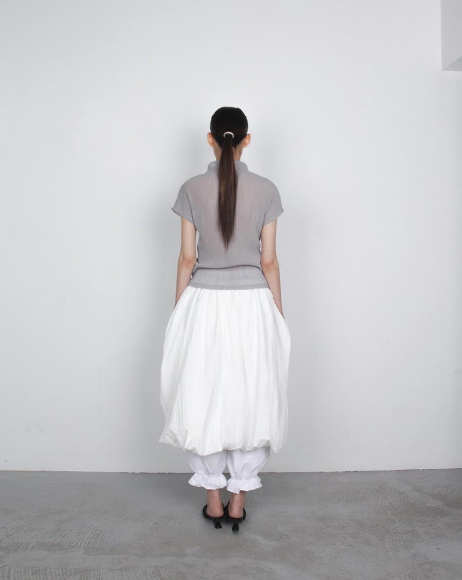 [TEXTURE] Kin Banded Shirred Balloon Skirt 9