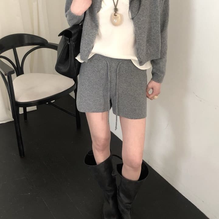 [LE BUTTER] Venue Knit Pants 1