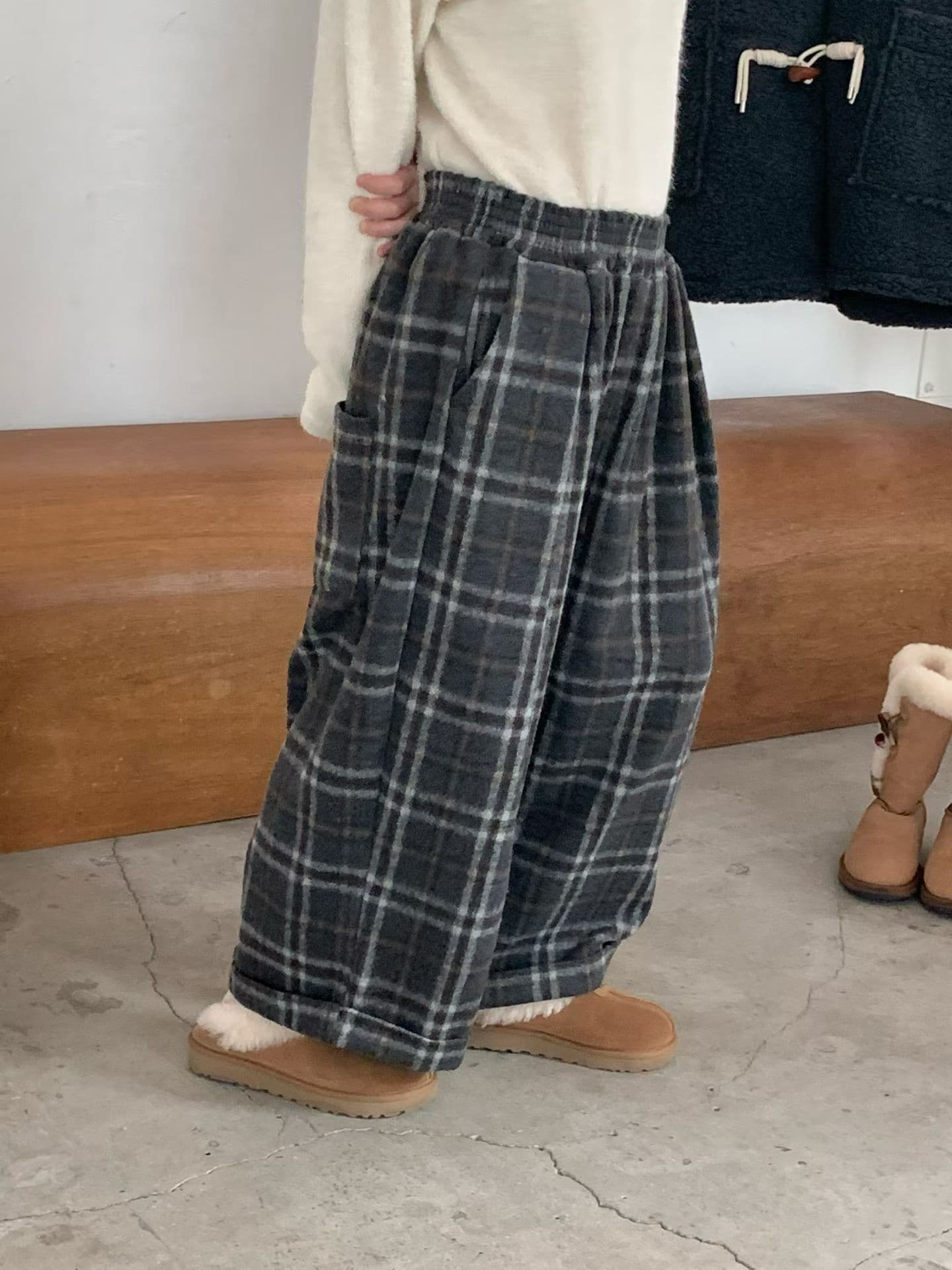 [VENTI] Taupe Checked Pants 10