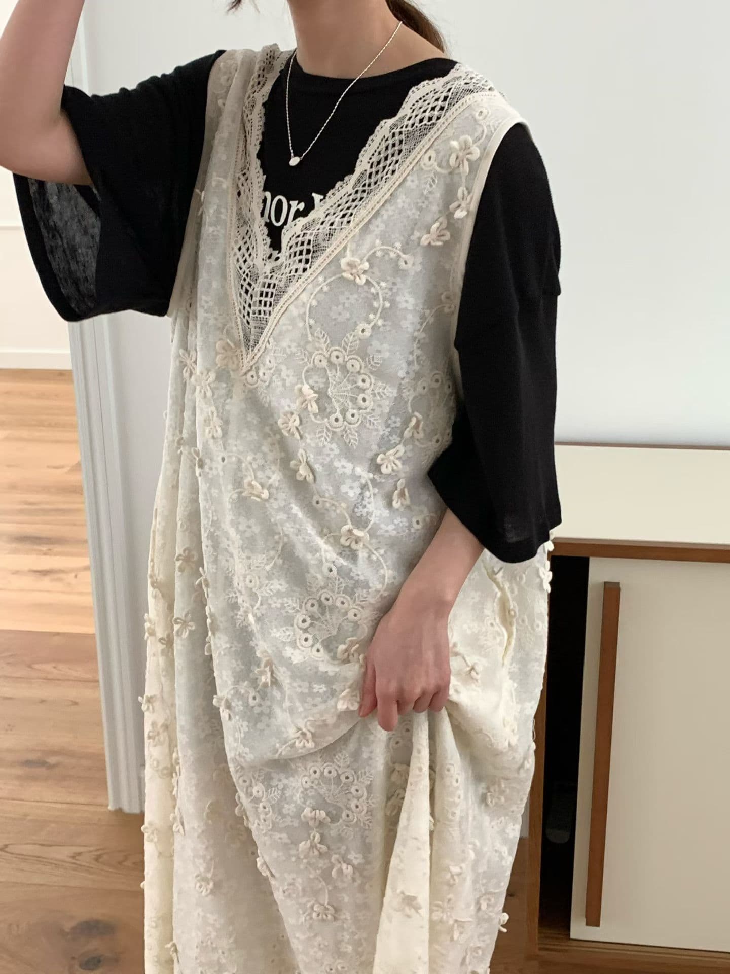[VENTI] Euro Lace Sleeveless Dress 3