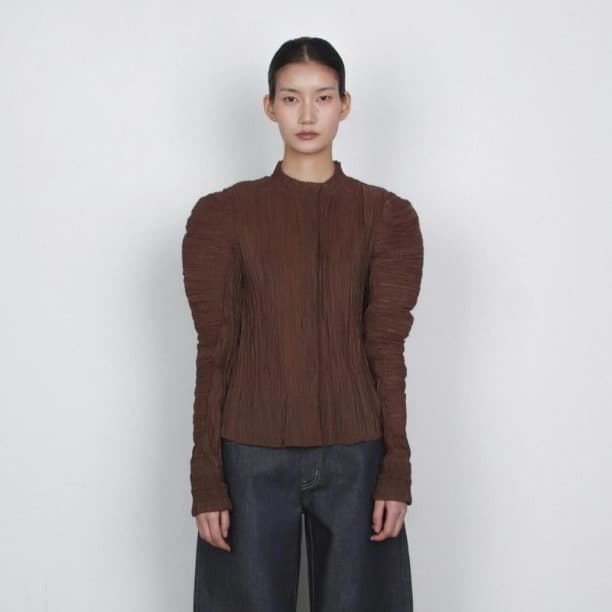 [TEXTURE] Ja Pleated Volume Blouse 1