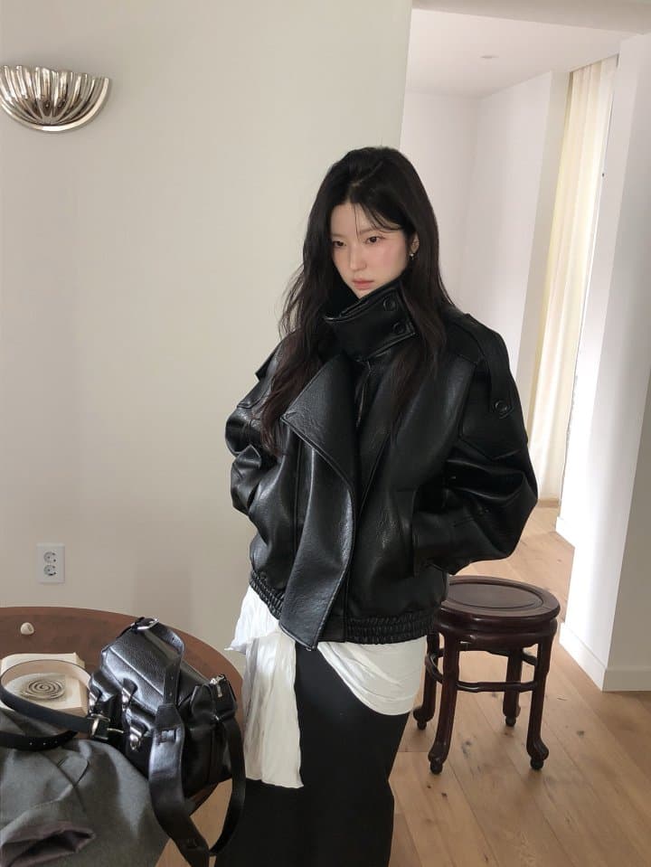 [LE BUTTER] High-Neck Vegan Leather Jumper 8