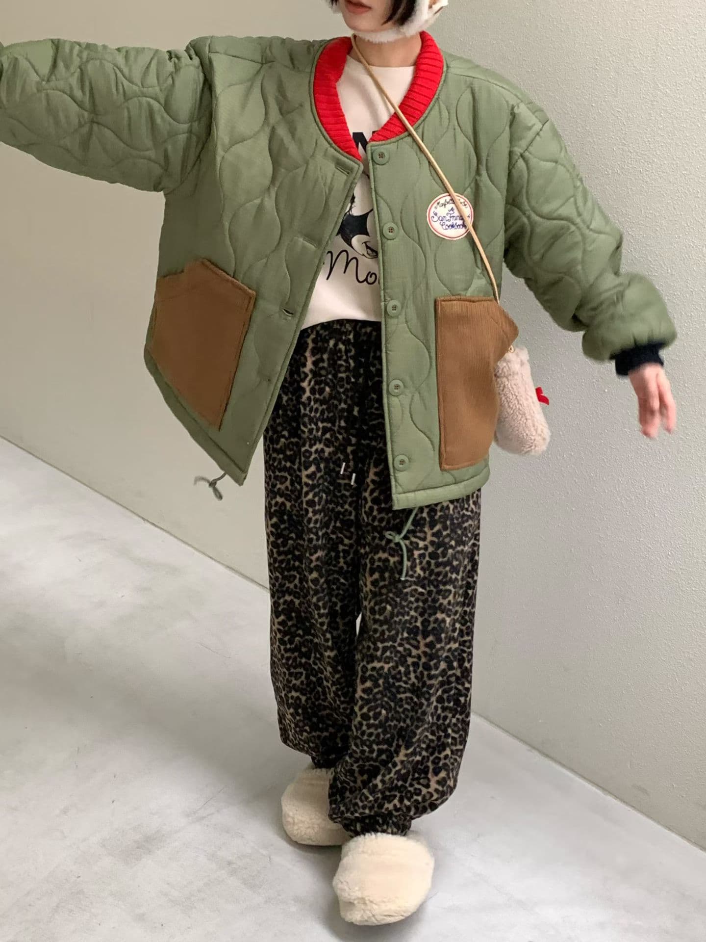 [VENTI] Leopard Fleece Jogger Pants 8