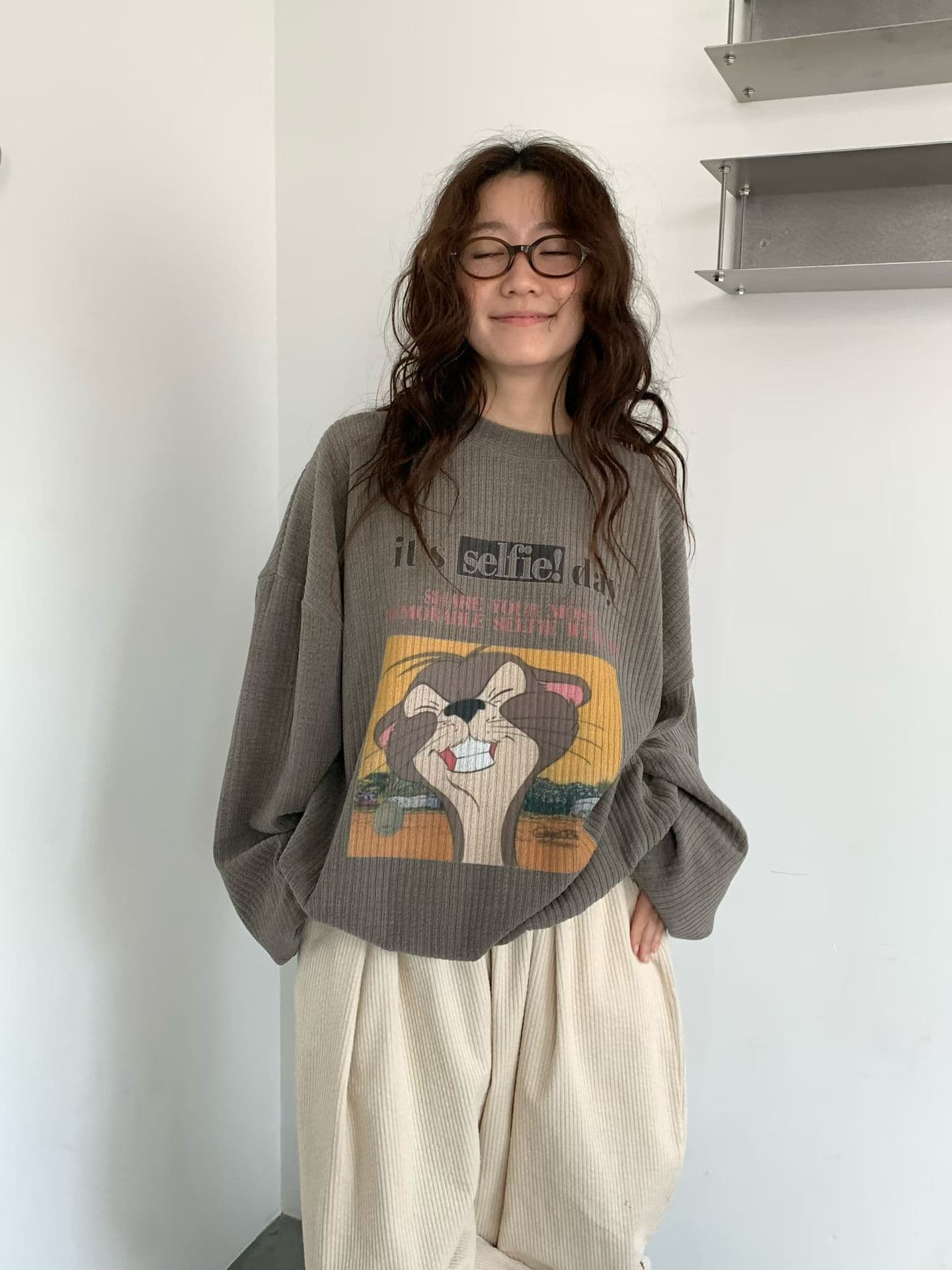 [VENTI] Selfie Sweatshirt 9
