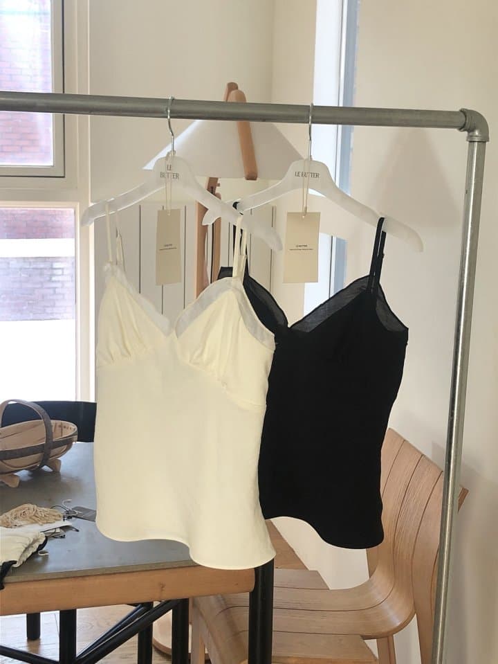[LE BUTTER] Frill Slub Blouse 9