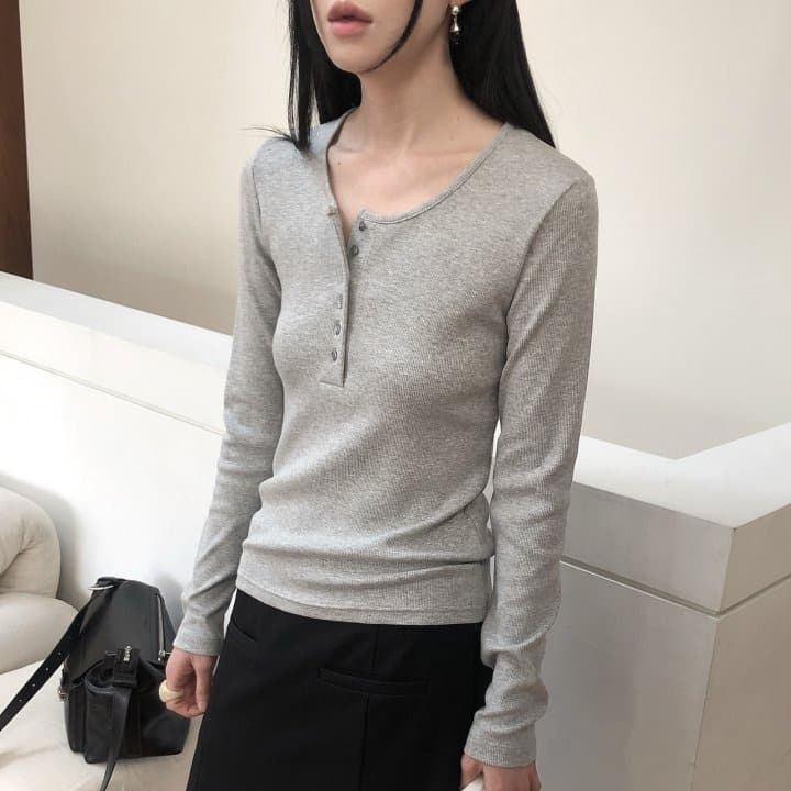 [LE BUTTER] Ribbed Button T-Shirt 1
